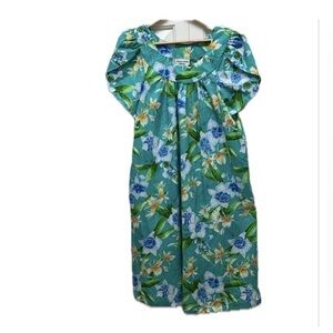 Vintage Hawaiian Muu Muu in a colourful aloha print, blue XL